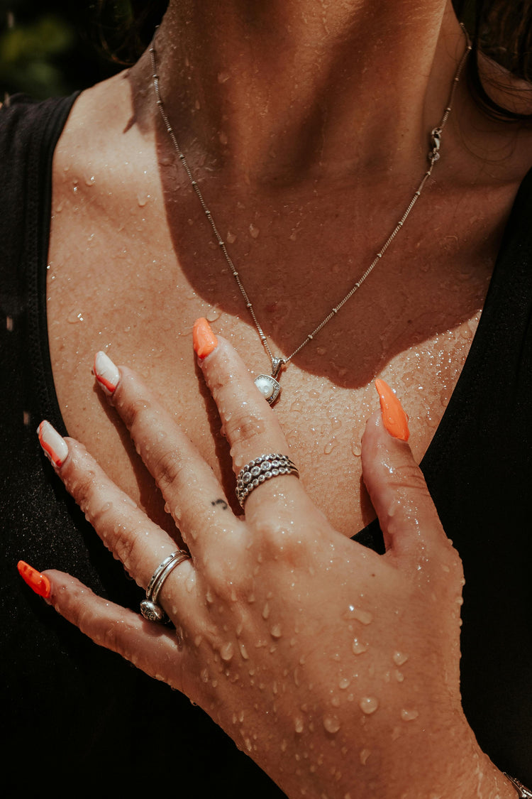 Les Mains